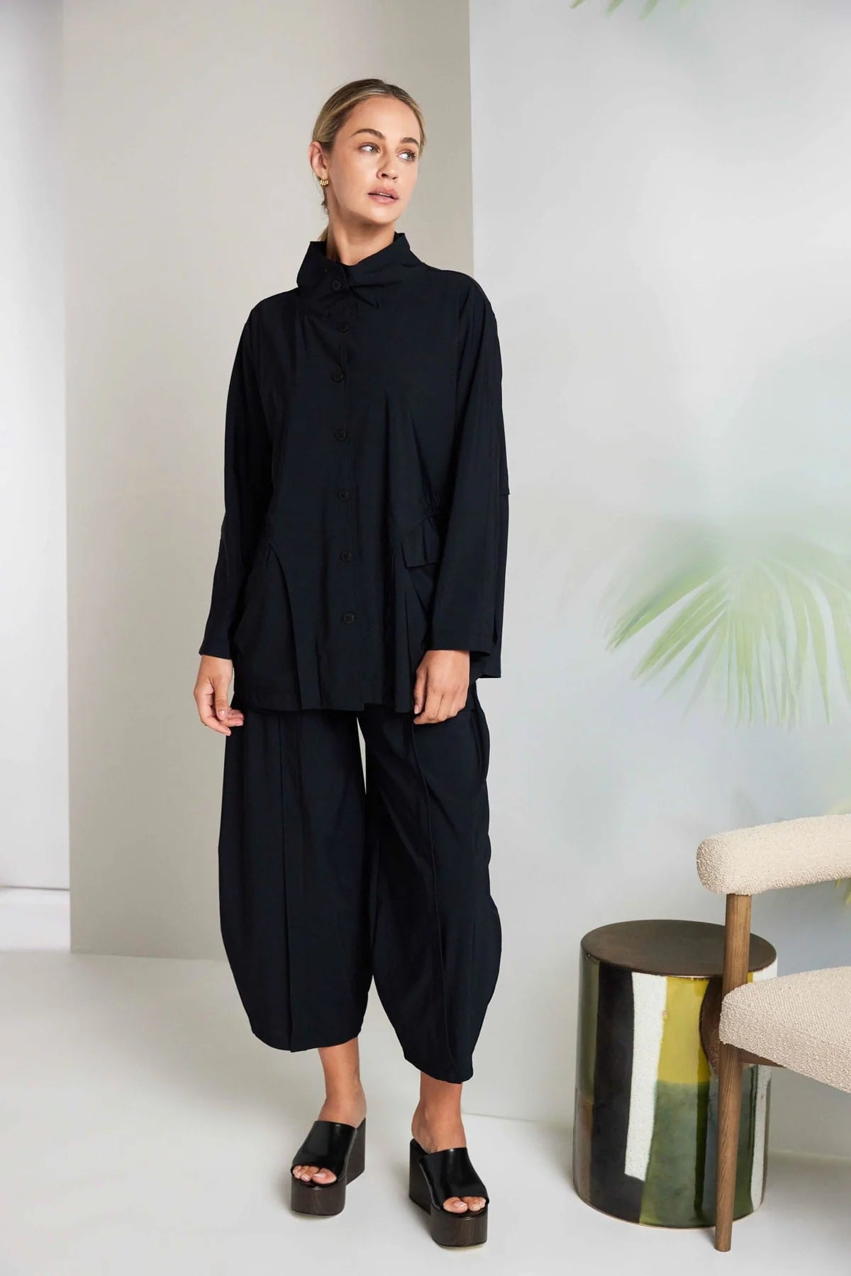 Naya Black Baloon Shape Trouser With Curved Panel Front And Pocket Detail