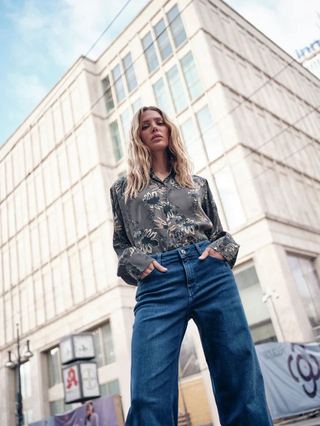 Mos Mosh Deep Blue Dara Hera Jean