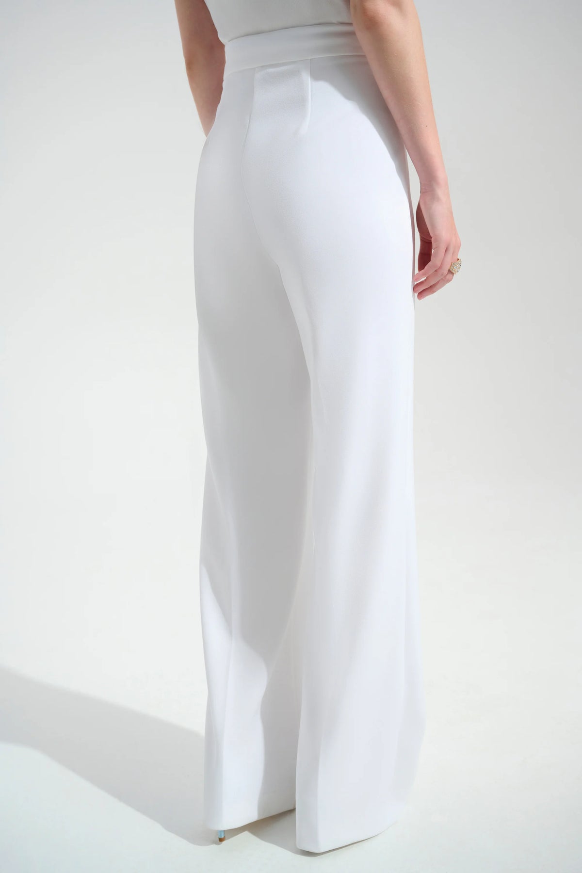 Joseph Ribkoff Vanilla Signature | Scuba Crepe Wide Leg Pull-On Pants