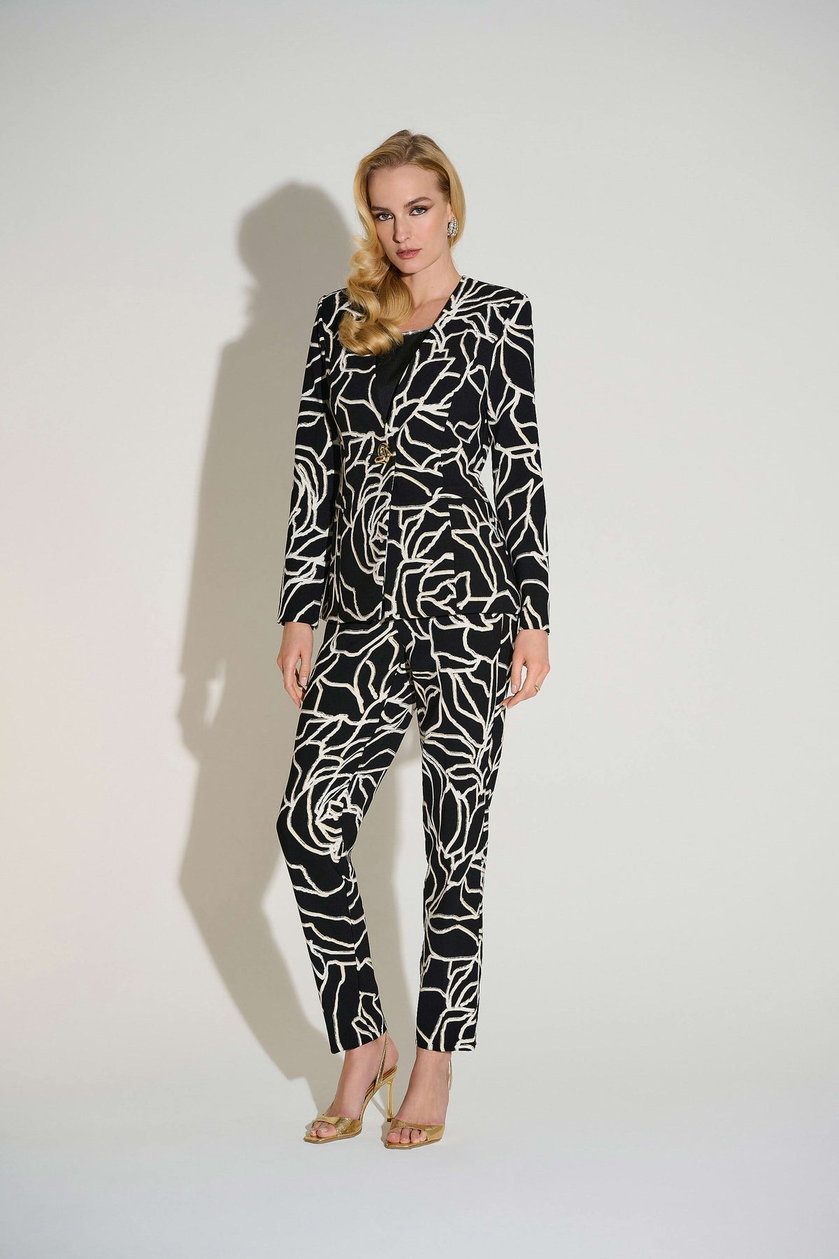 Joseph Ribkoff Black/Vanilla Signature | Lux Twill Foiled Floral Blazer