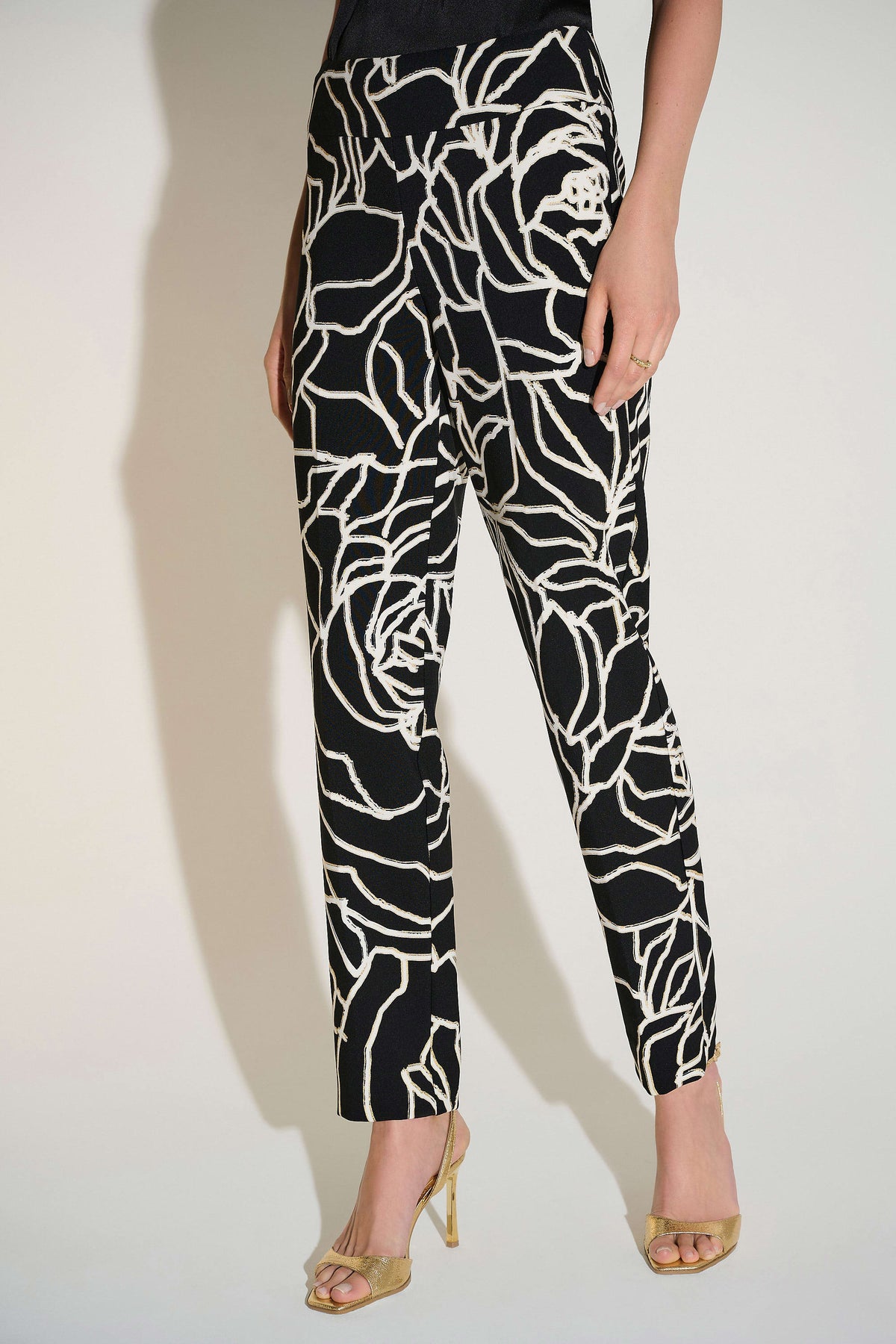 Joseph Ribkoff Black/Multi Signature | Lux Twill Foiled Floral Slim Fit Pants