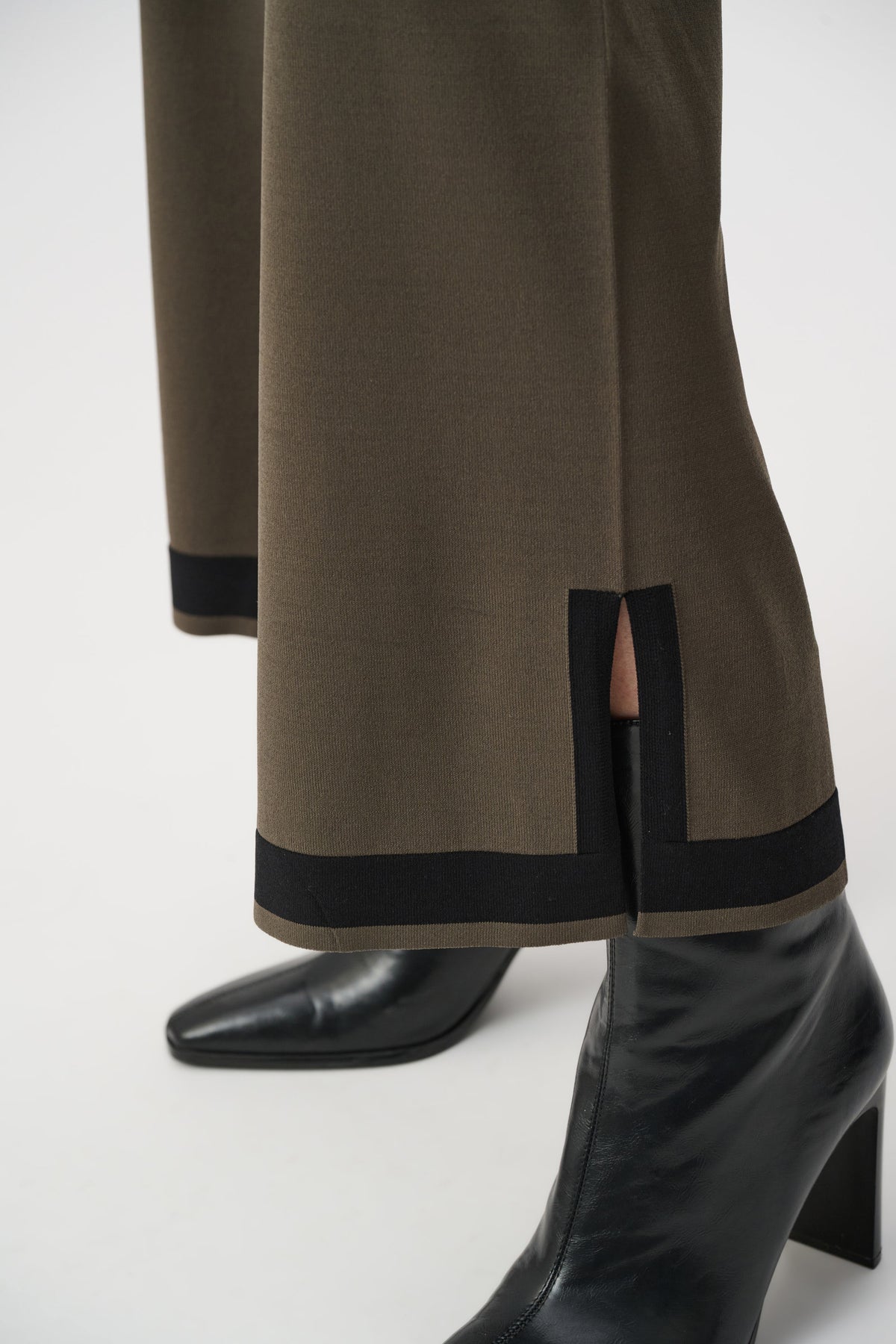 Joseph Ribkoff PAvocado/Black Sweater Knit Colour Block Culotte Pants