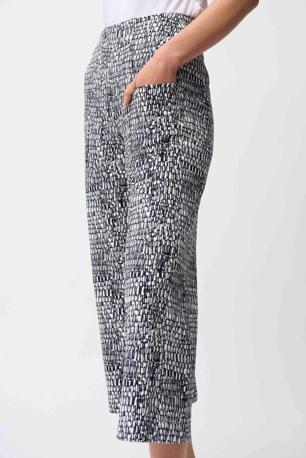 Joseph Ribkoff Millennium Abstract Print Pull-On Culotte