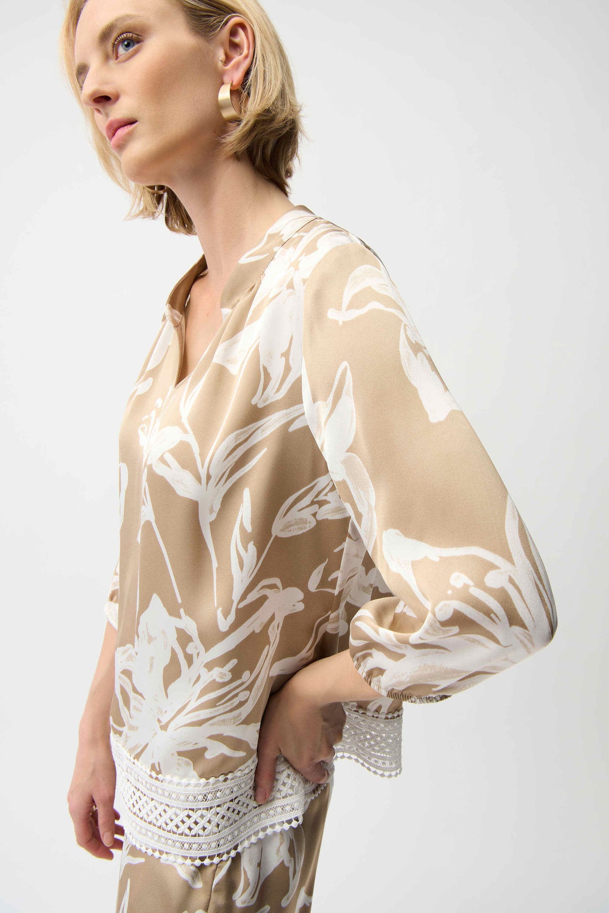 Joseph Ribkoff Beige/Vanilla Satin Floral Print Straight Top With Mandarin Collar