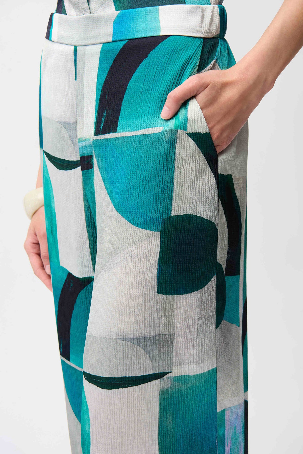 Joseph Ribkoff Green/Multi Textured Satin Geometric Print Wide Leg Pull-On Pants
