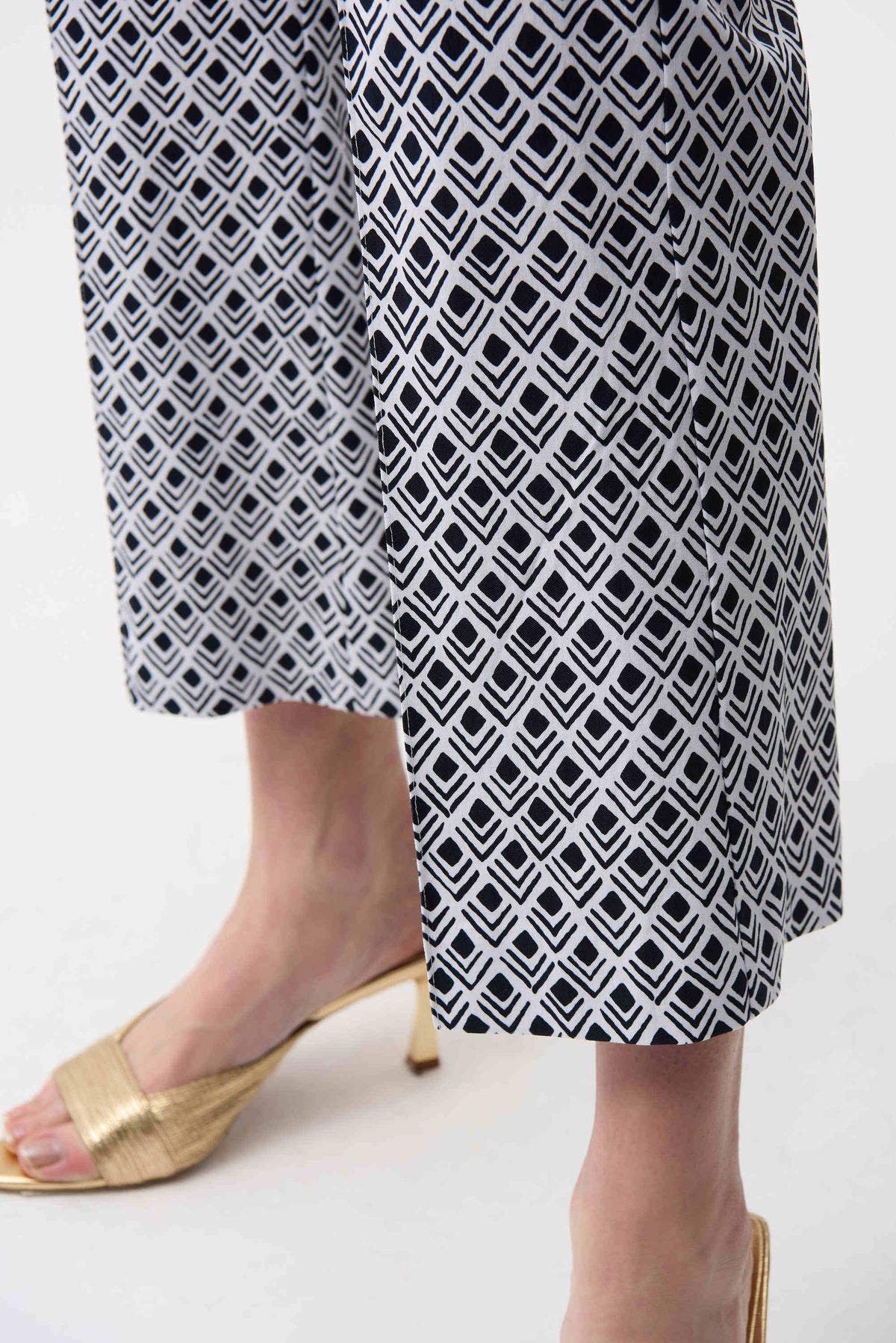 Joseph Ribkoff Millennium Geometric Print Flare Pull-On Pants