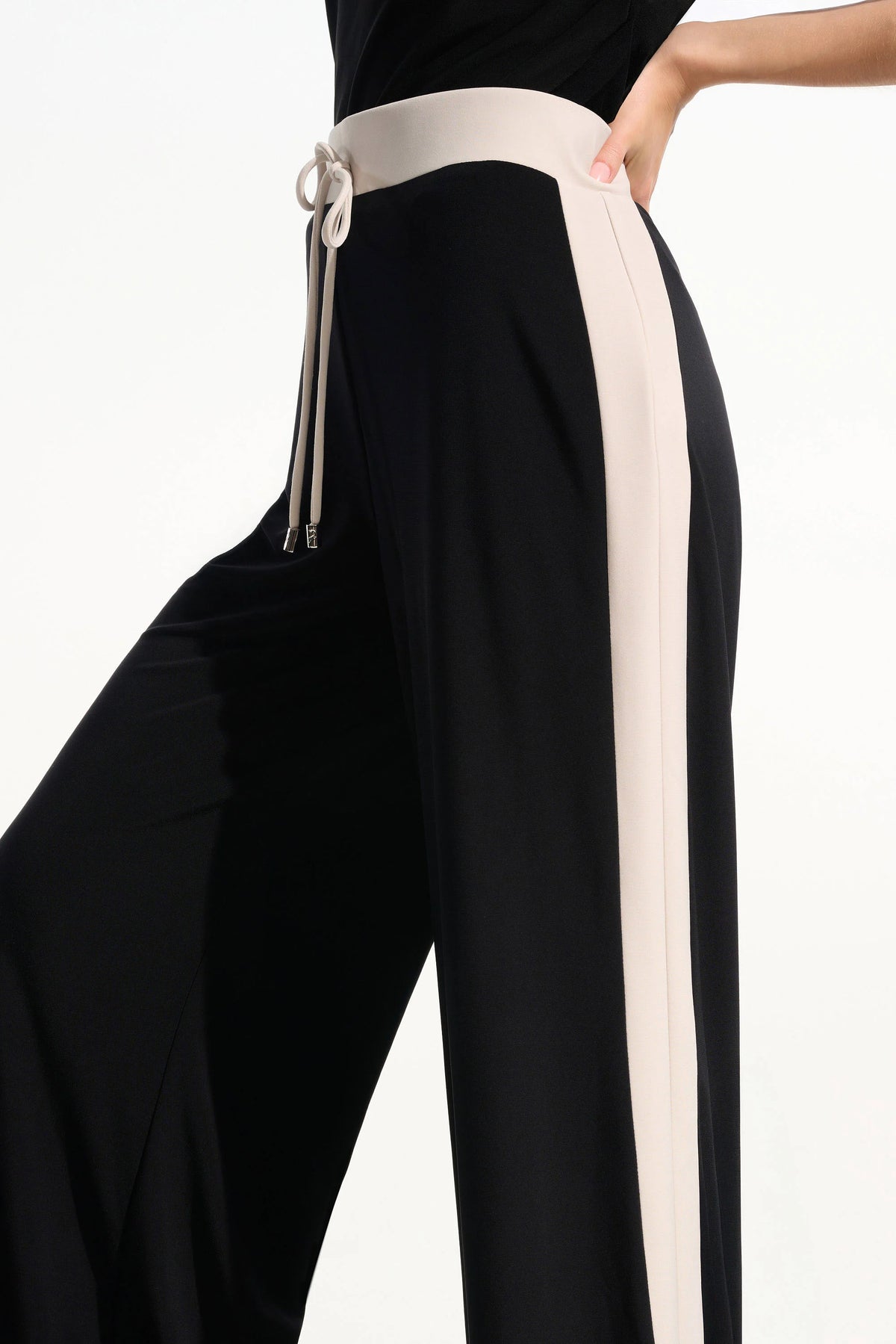 Joseph Ribkoff Black/Moonstone Silky Knit Color Block Wide Leg Pull-On Pants