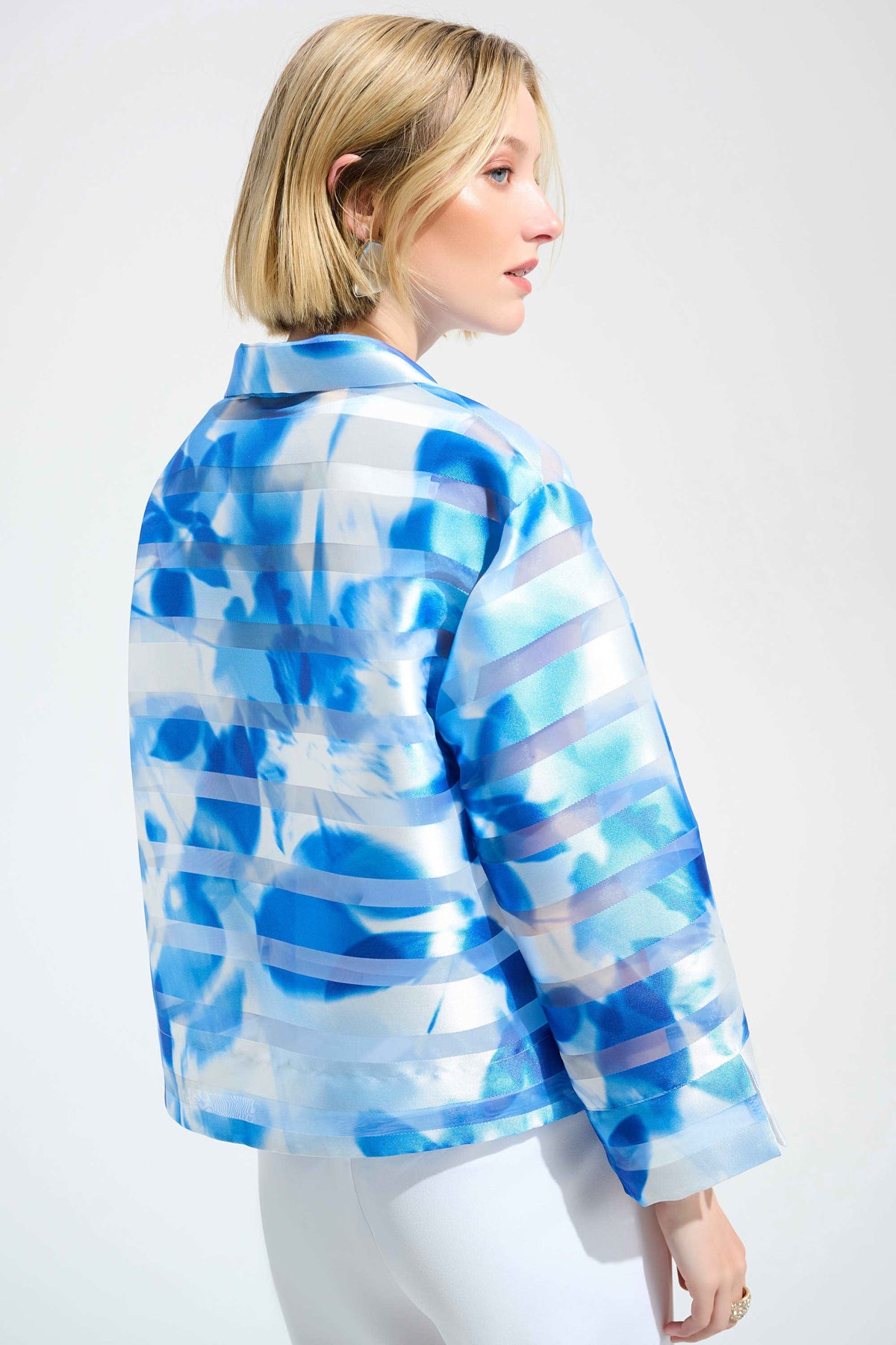 Joseph Ribkoff Signature | Jacquard Organza Floral Print Trapeze Jacket With Statement Button