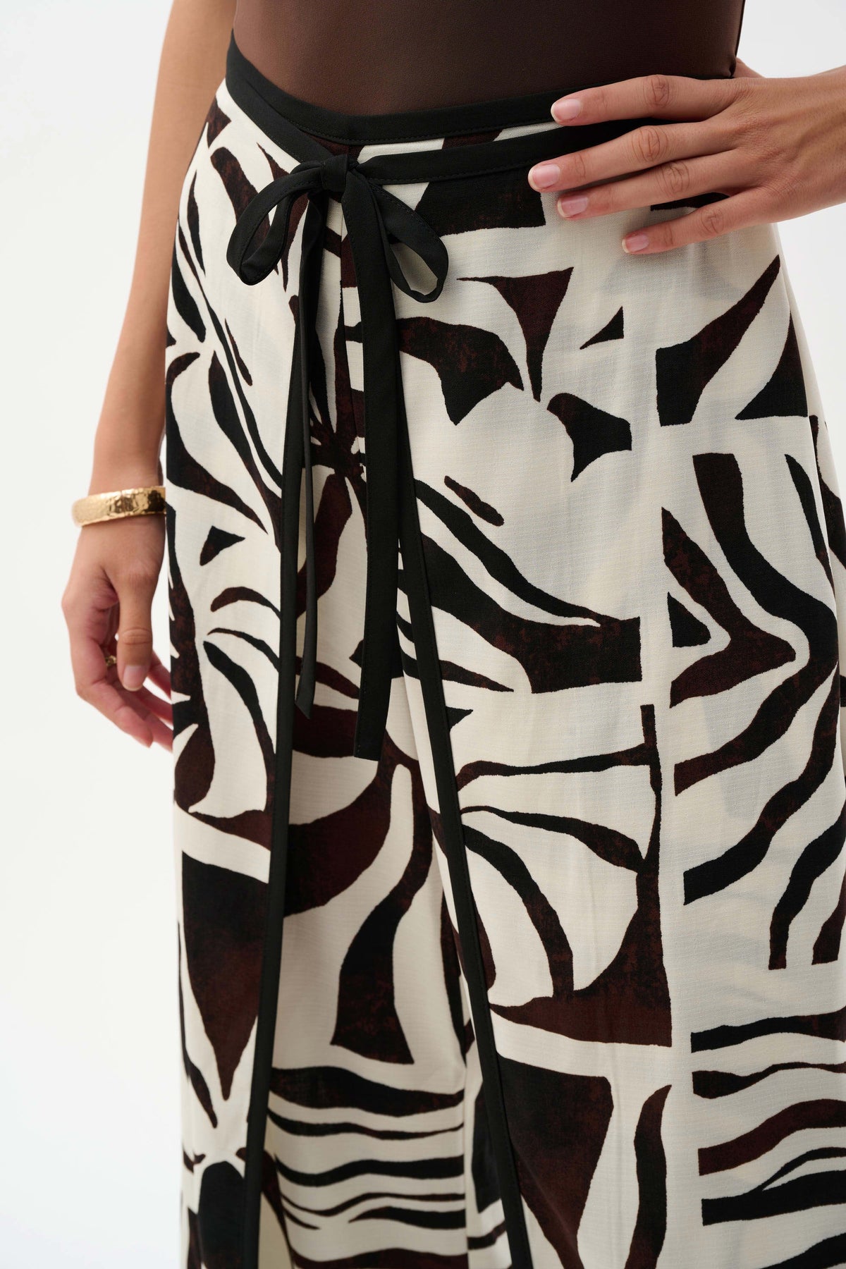 Joseph Ribkoff Beige/Multi Woven Gauze Tropical Print Wide Leg Pants
