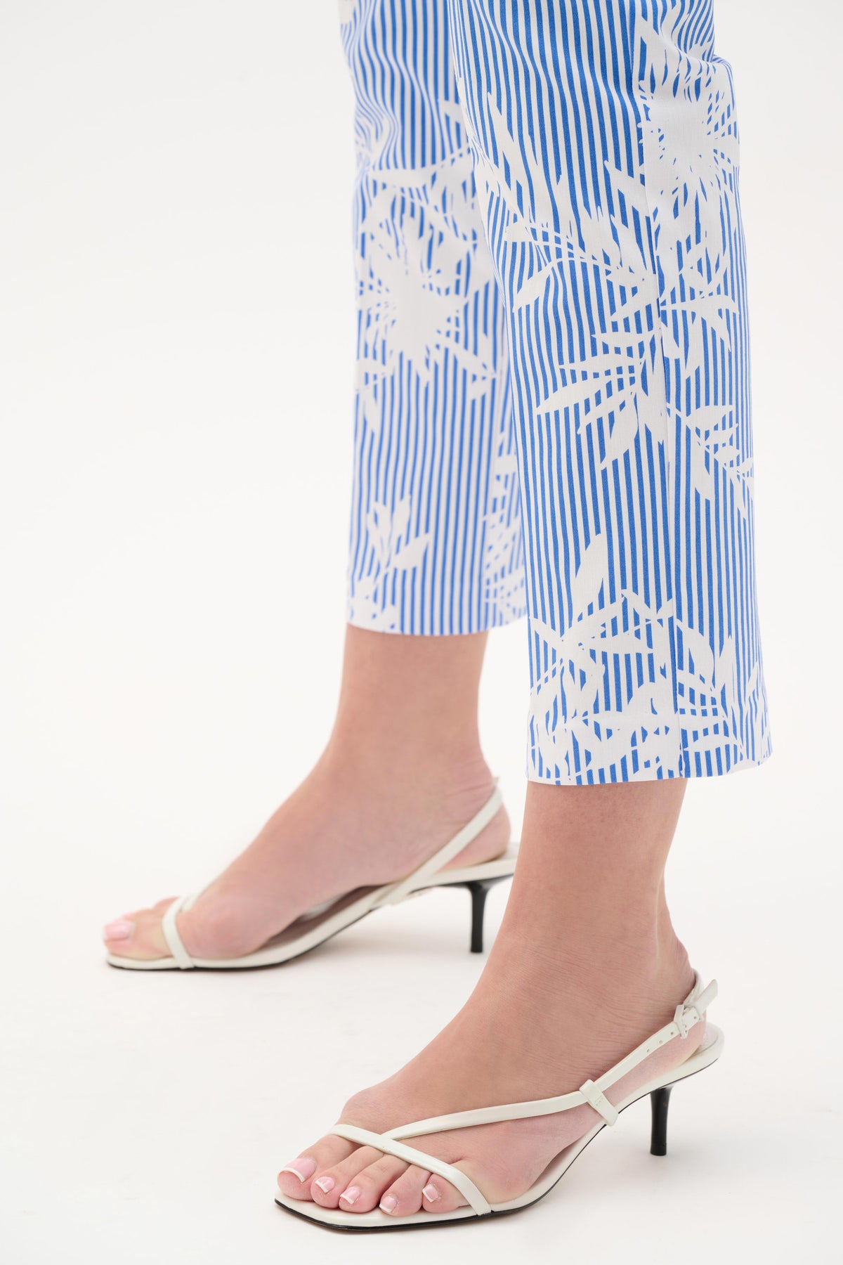 Joseph Ribkoff Vanilla/Blue Millennium Printed Straight Pull-On Pants