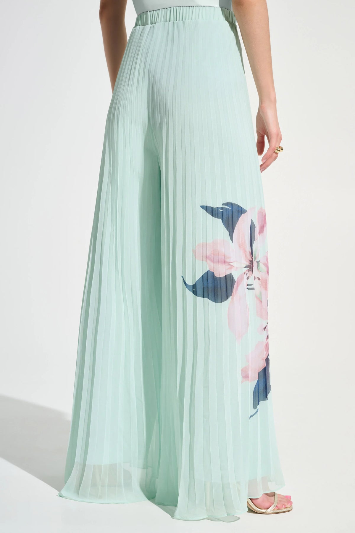 Joseph Ribkoff Green/Multi Signature | Chiffon Floral Print Pleated Wide Leg Pants