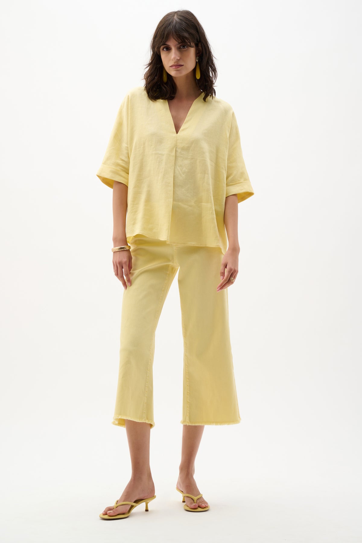Joseph Ribkoff Mellow Yellow Goldie | Featherweave Denim Wide Leg Cropped Jeans