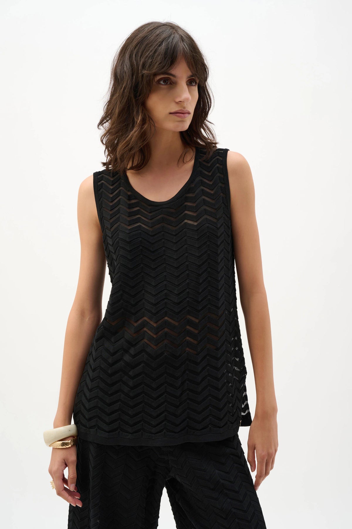 Joseph Ribkoff Black Viscose Jacquard Knit Chevron Stitch Relaxed Tunic Top