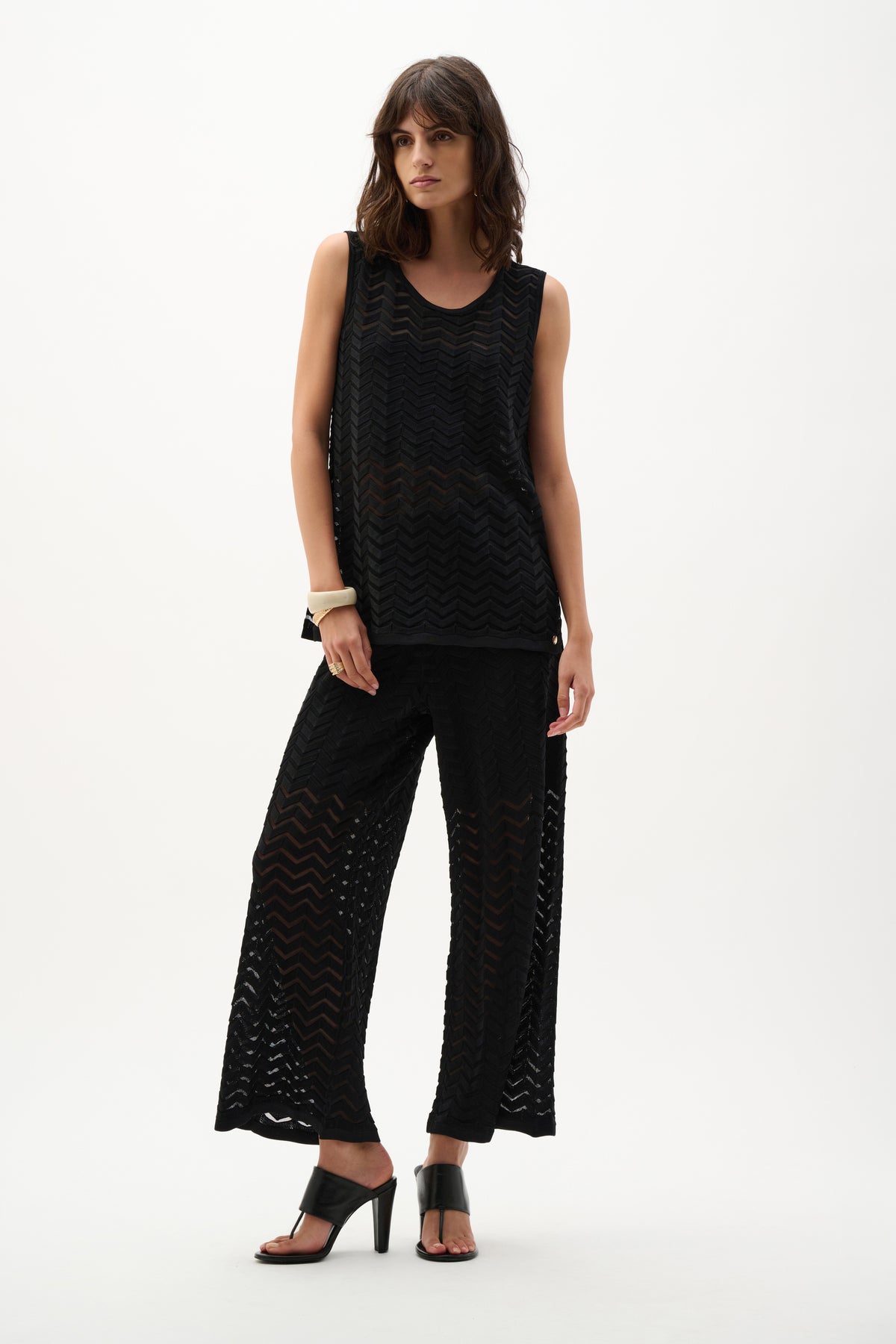Joseph Ribkoff Black Viscose Jacquard Knit Chevron Stitch Relaxed Tunic Top