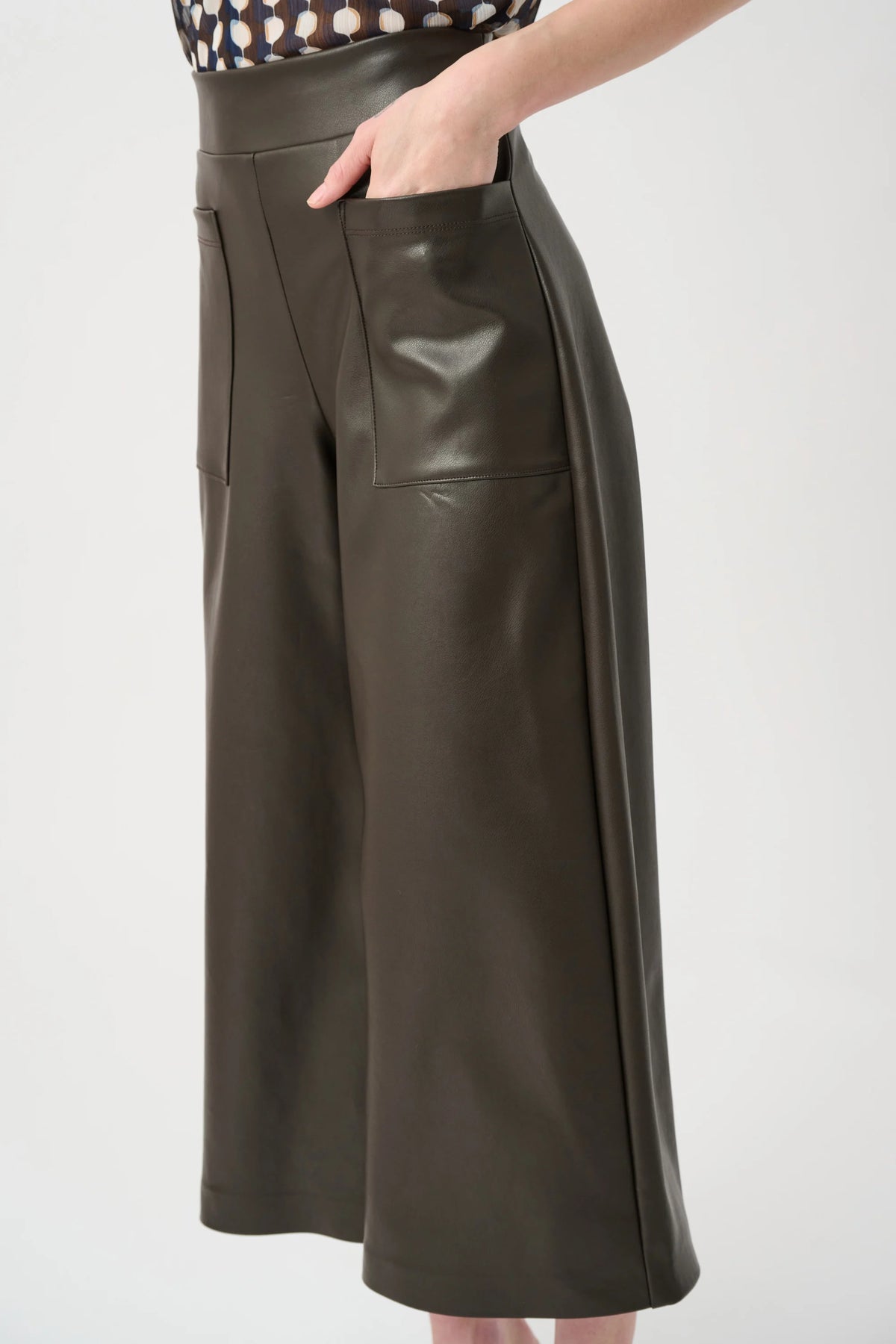 Joseph Ribkoff Mocha Leatherette Pull-On Culotte Pants