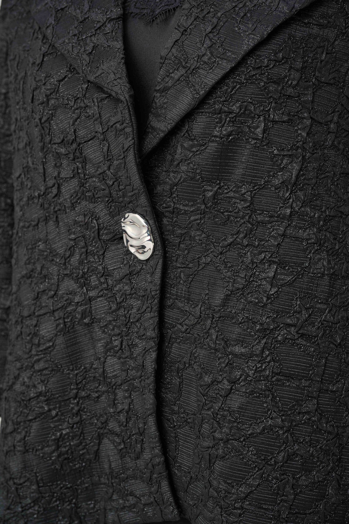 Joseph Ribkoff Black Signature | Lurex Textured Jacquard Lapel-Collar Trapeze Jacket