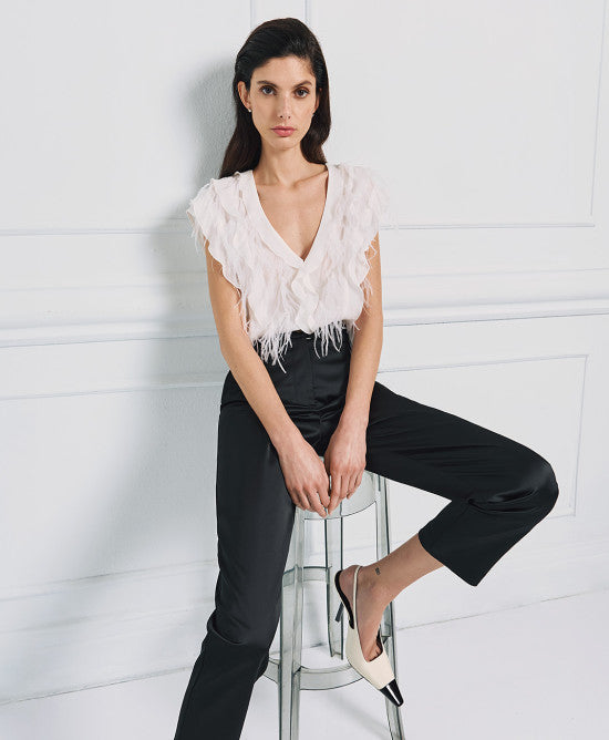 Access Fashion White Sleeveless Blouse With Ruffles And Feathers