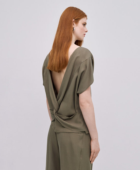 Access Fashion Green Short Sleeve Blouse With A Boat Neckine