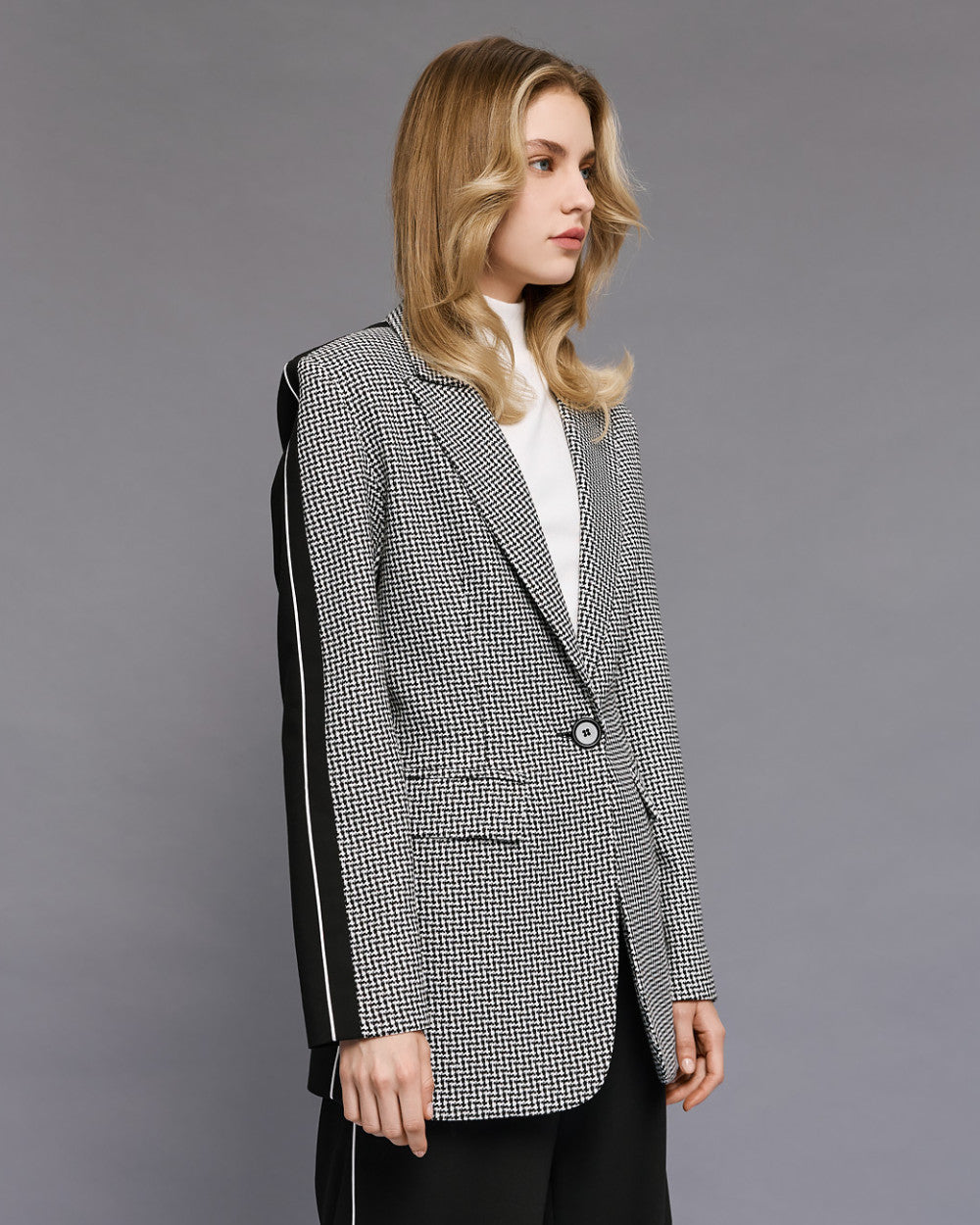 Access Fashion Black and Houndstooth Front Piping Blazer