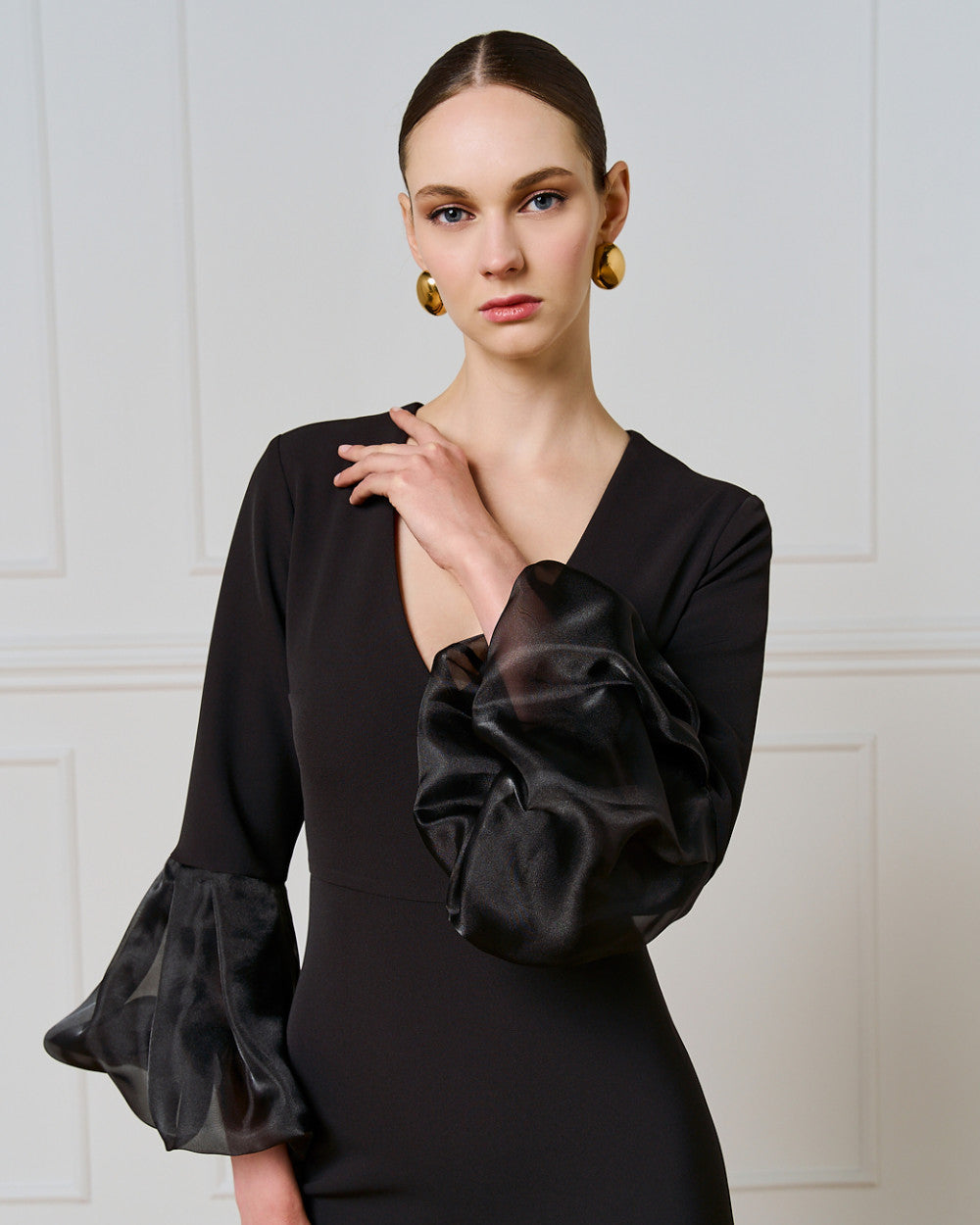 Access Fashion Elegant V-Neck Midi Dress With Balloon Sleeve Cuffs