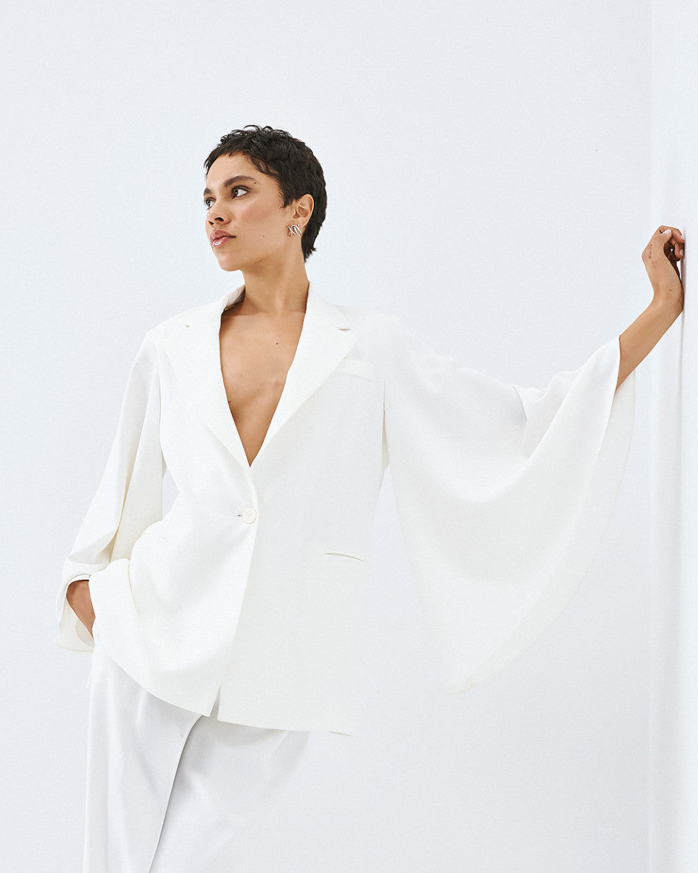 Access Fashion White Blazer With Batwing Sleeves