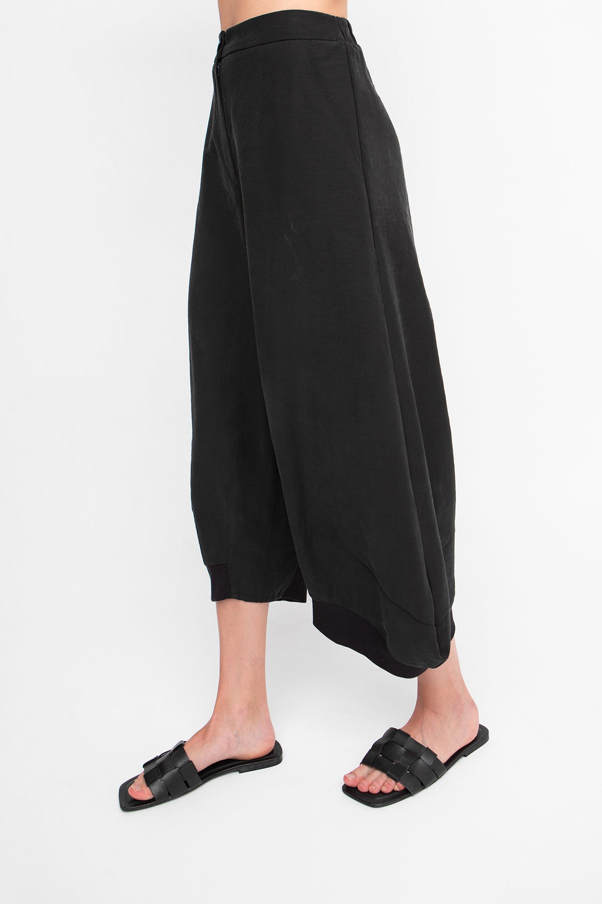 Ozai N Ku Black Culottes