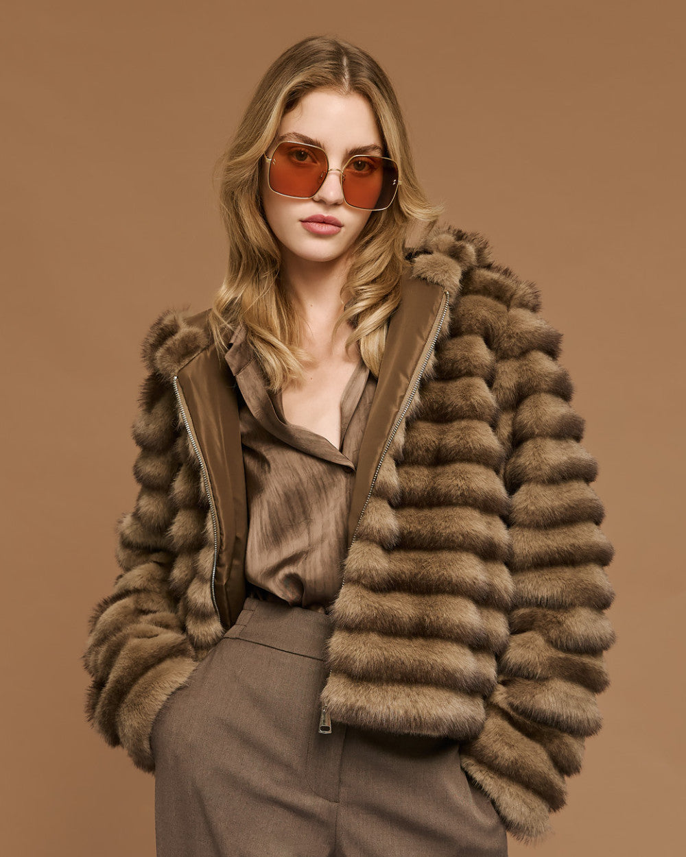 Access Fashion Crpped Faux Fur Coat