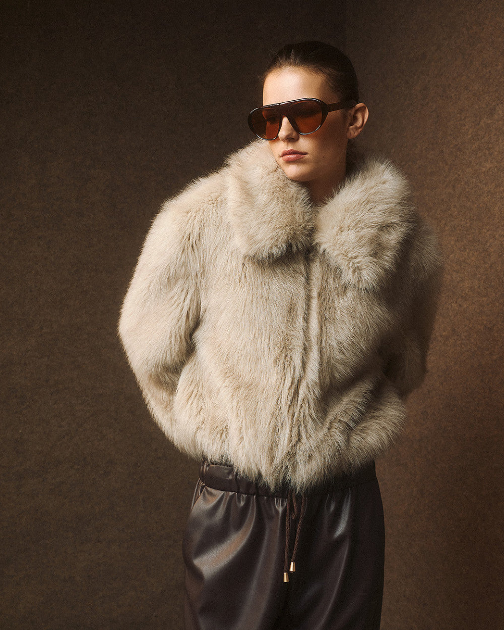 Access Fashion Vanilla Cropped faux fur jacket with collar