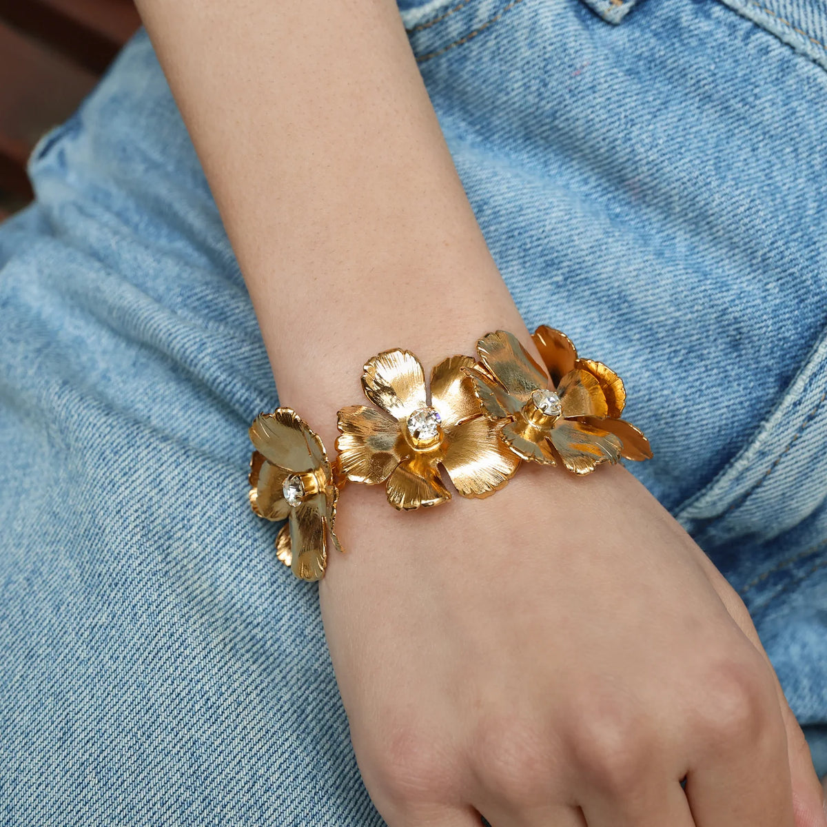 Caroline Svedbom Anemone Bracelet Gold/Crystal