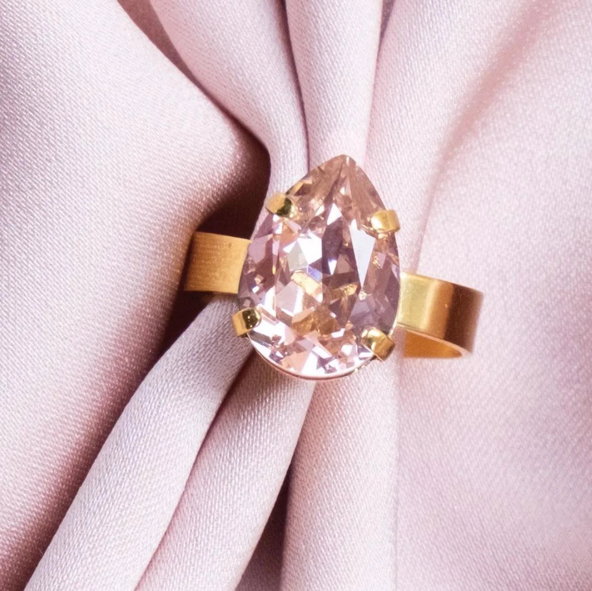 Caroline Svedbom Mini Drop Gold Ring Vintage Rose
