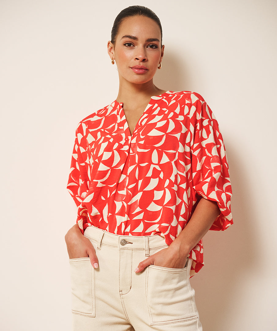 Esqualo Raglan Scarlet Graphic Print Blouse 