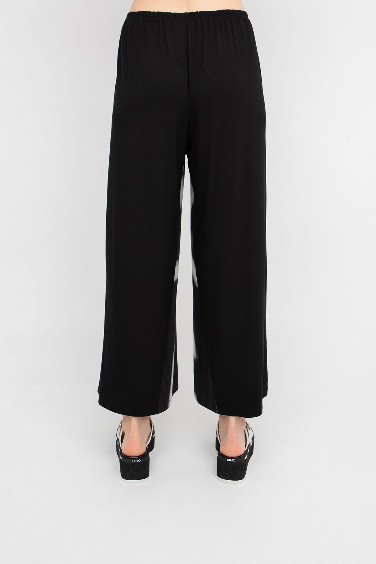 Ozai N Ku Foam Wide Leg Trousers