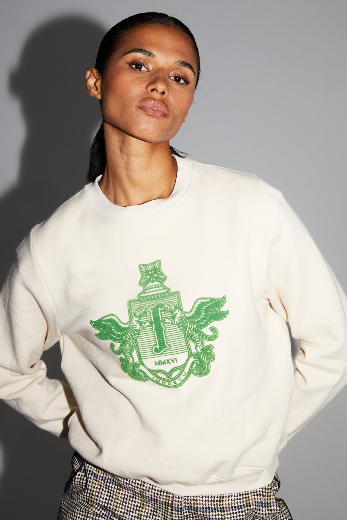 IMPREVU Off White/Bright Green Decorative Sweatshirt