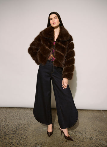 Joseph Ribkoff Icon Edit 57 Elizabeth Hurley Modern Leg Barrel Jeans