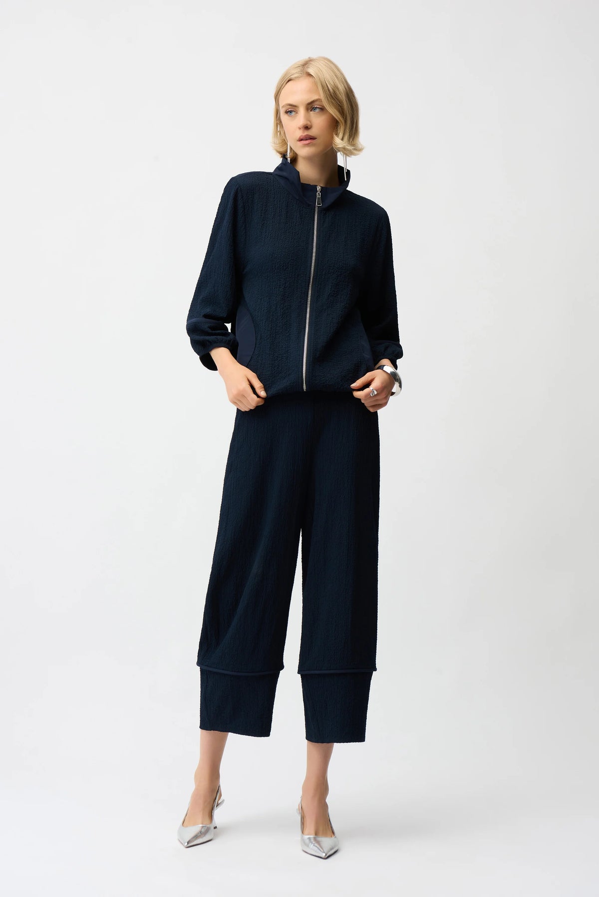 Joseph Ribkoff Midnight Blue Seersucker Balloon Pull-On Pants