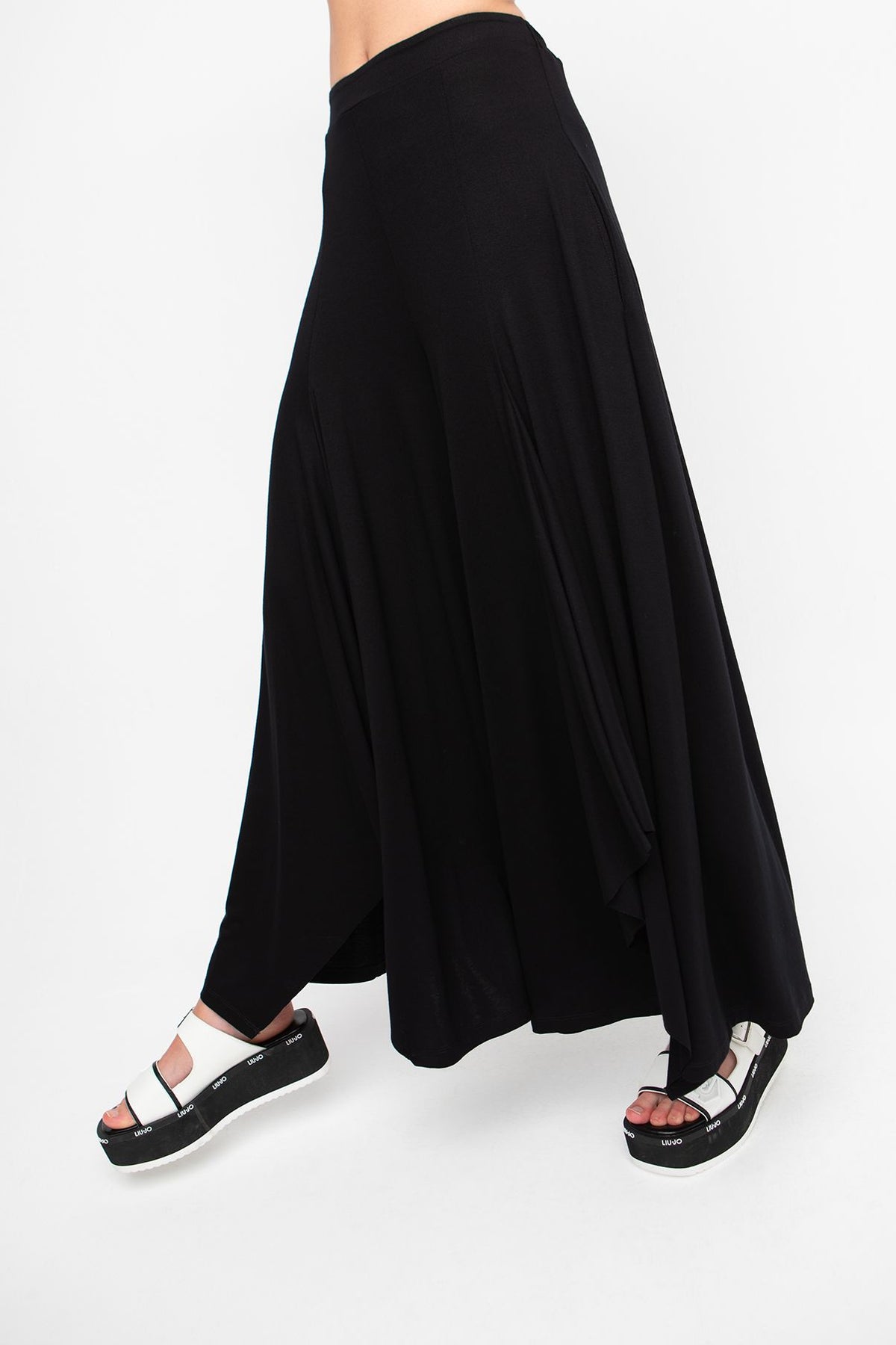 Ozai N Ku Black Trousers