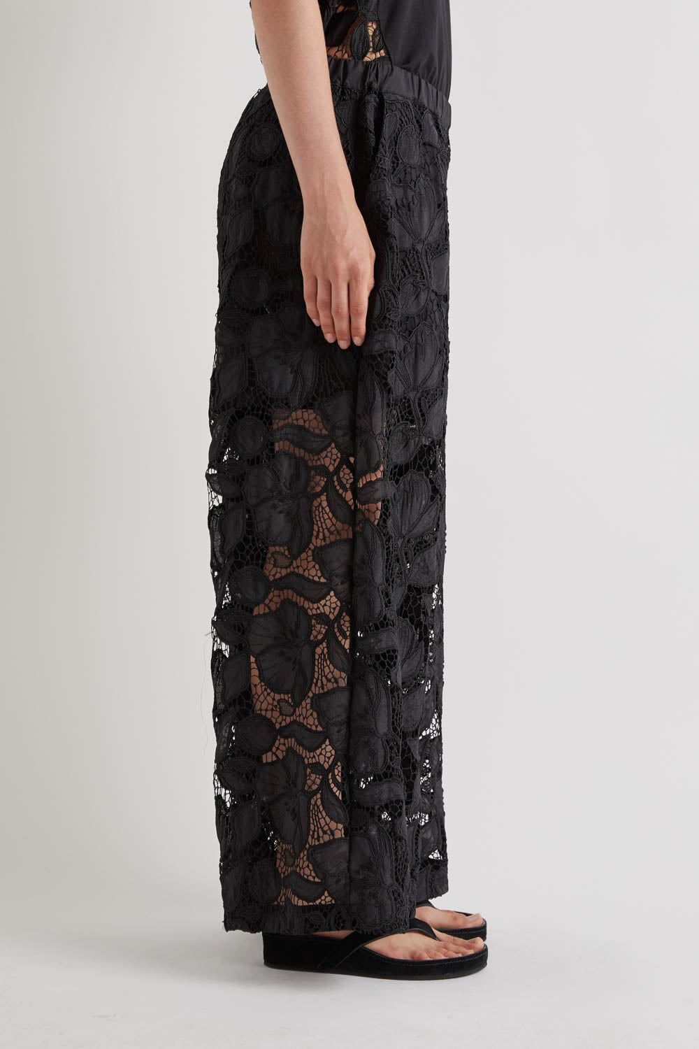 MeiMeiJ Nero Lace Trousers