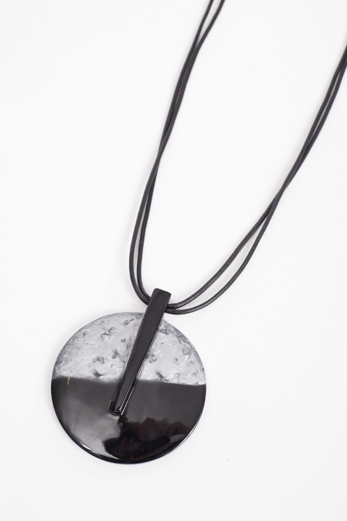 Naya Tone Disc Necklace
