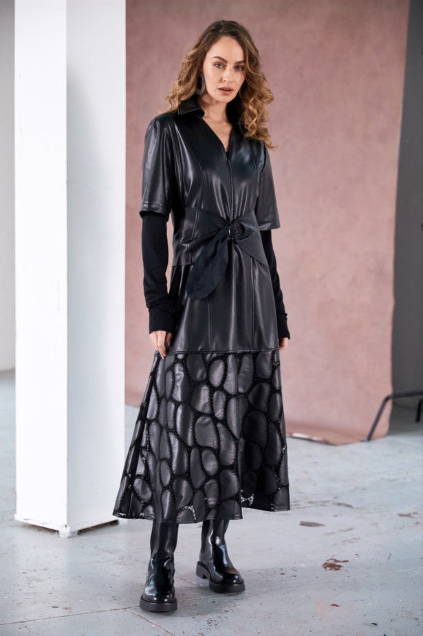 Naya Black Leather Belt With Buckle Detail