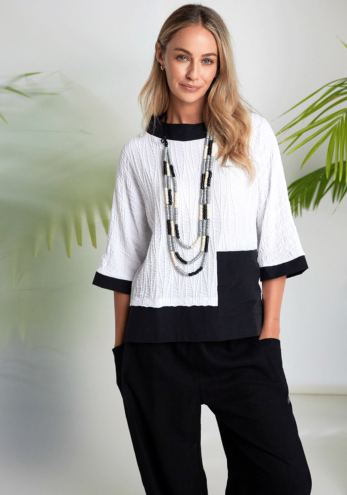 Naya Embossed Jacquard Contrast Trim - Black/White