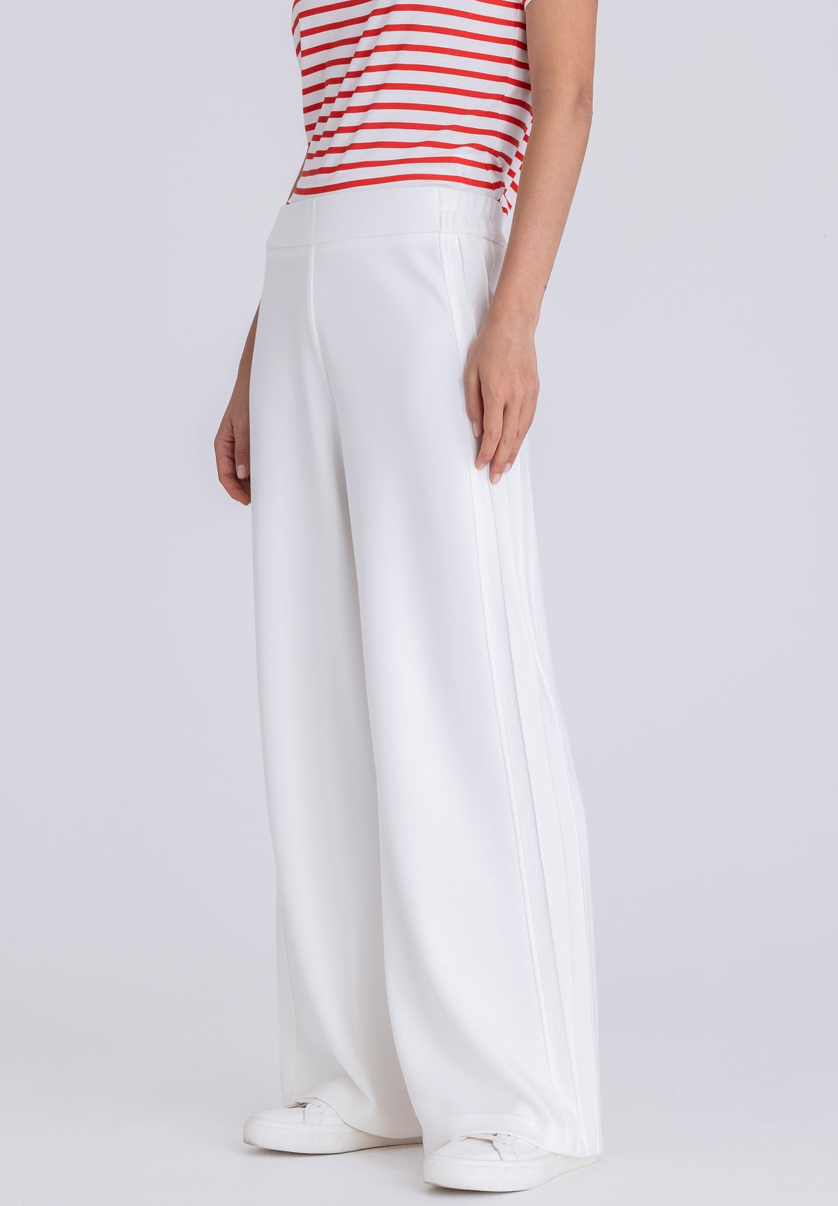 Tuzzi White Trousers