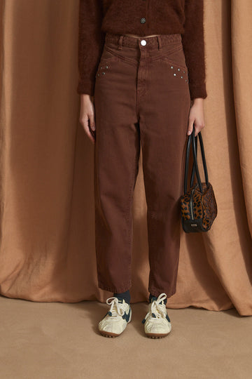 SOPHIE + LUCIE Corse Tachas Marron Jeans