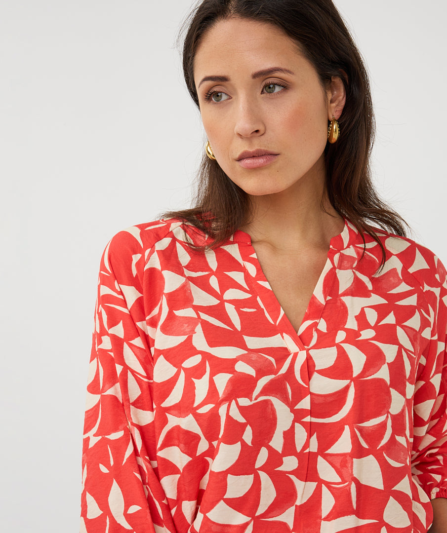 Esqualo Raglan Scarlet Graphic Print Blouse