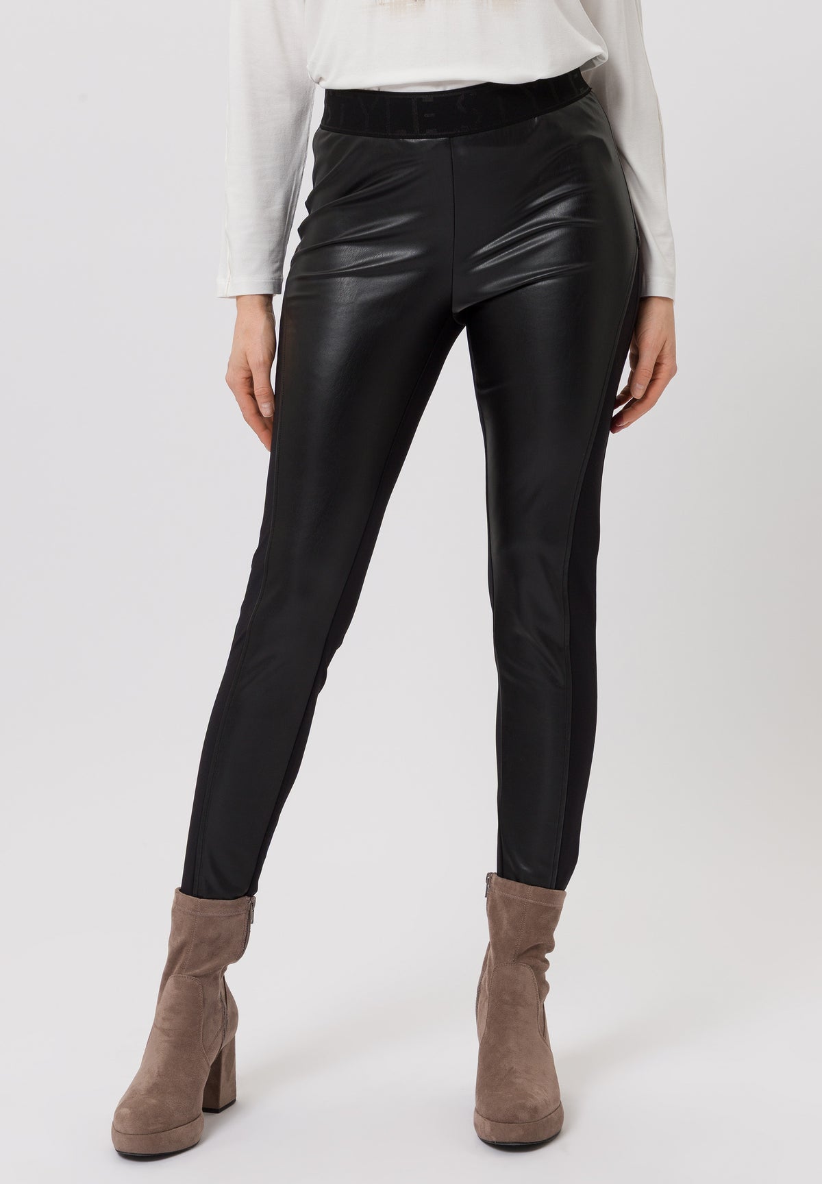 Tuzzi Black Leatherette Trousers/Leggings