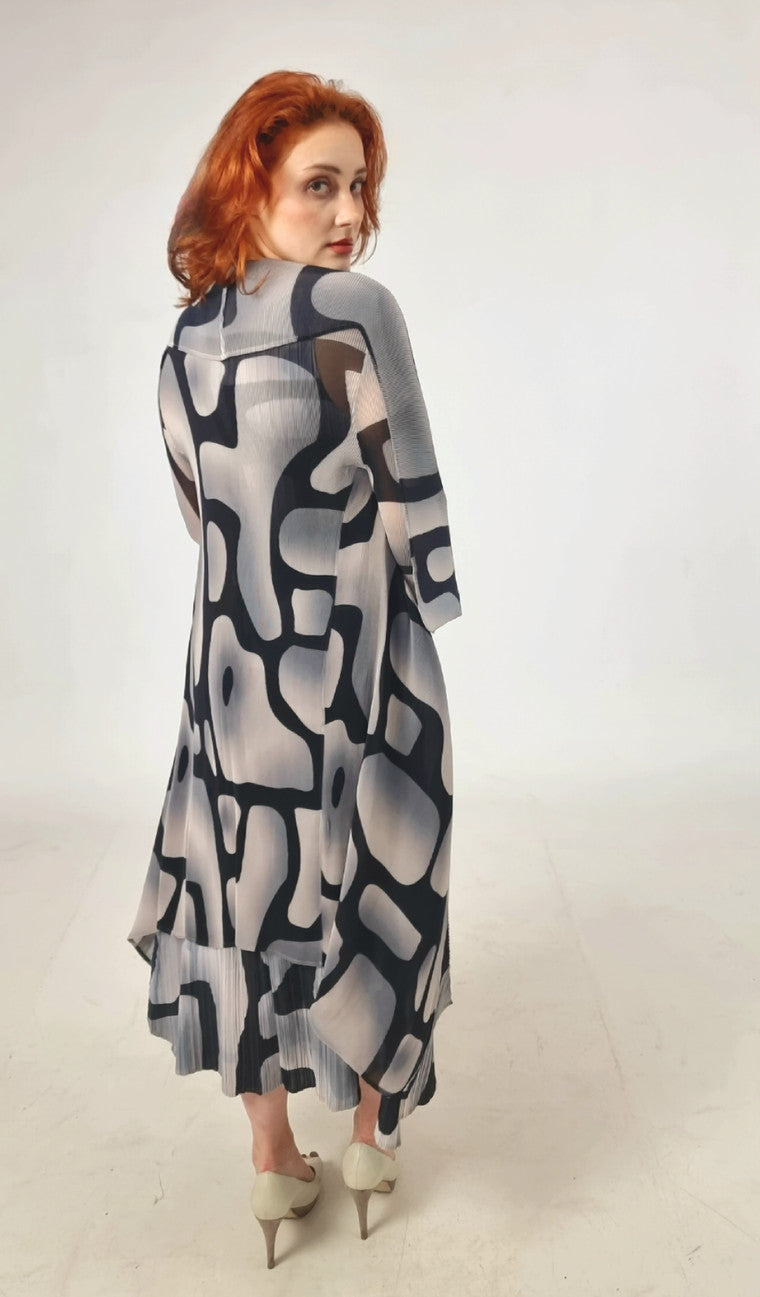 Alquema Long Estrella Dress And Collare Coat - Silver Tuscan