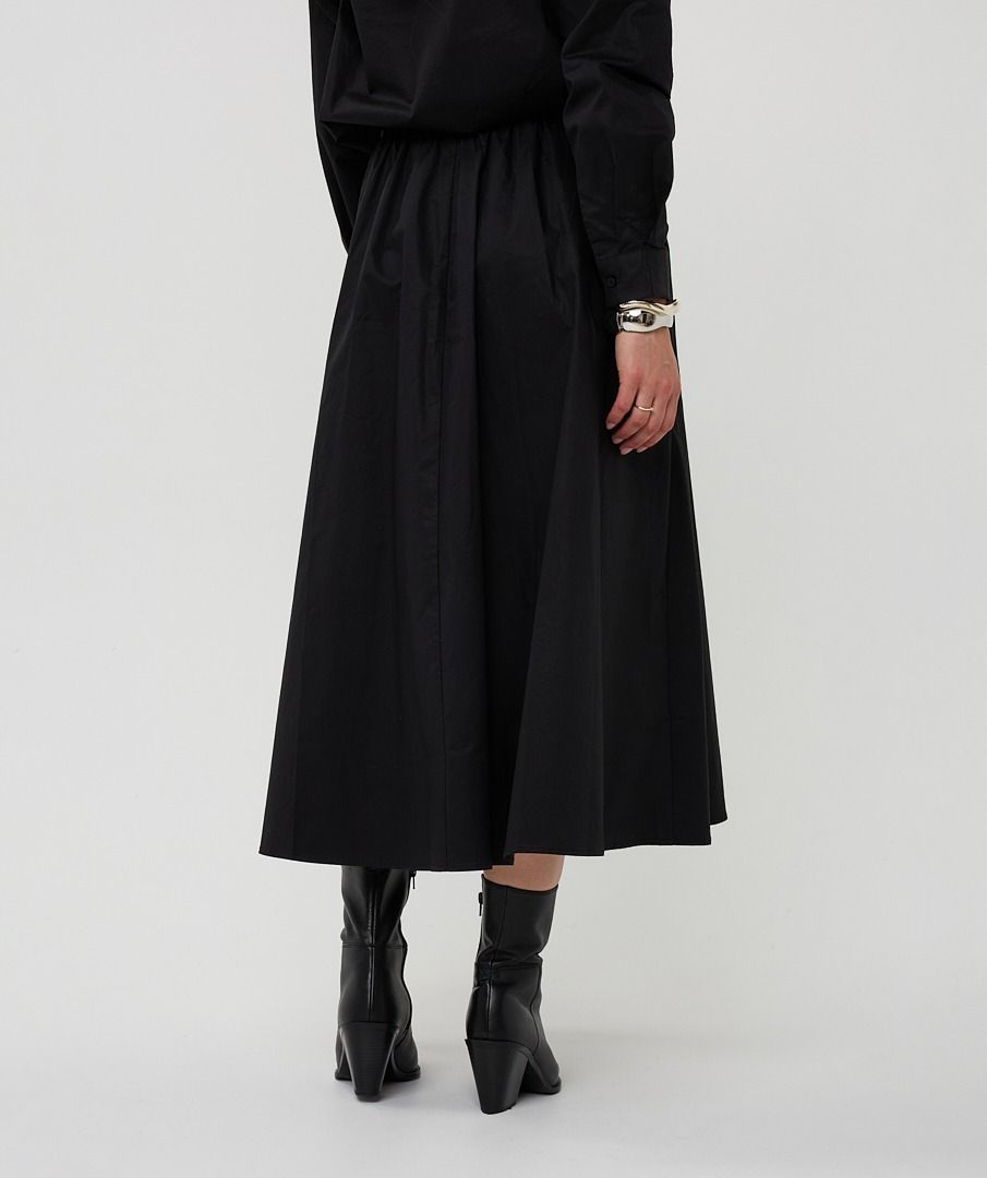 Esqualo Black Skirt With Long Poplin Pockets
