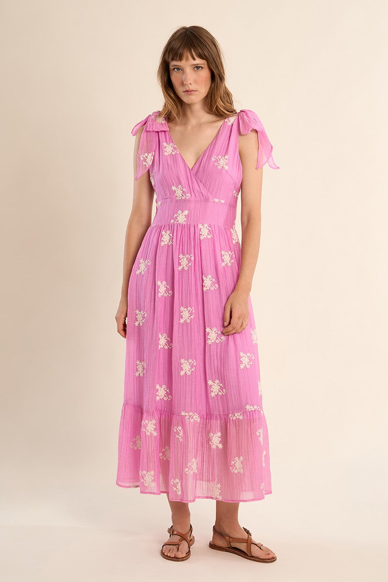 Molly Bracken Long Pink Dress With Embroidery