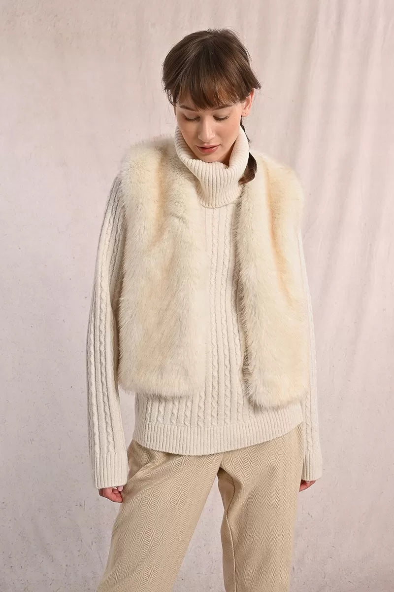 Molly Bracken Off White Sleeveless Faux Fur Jacket