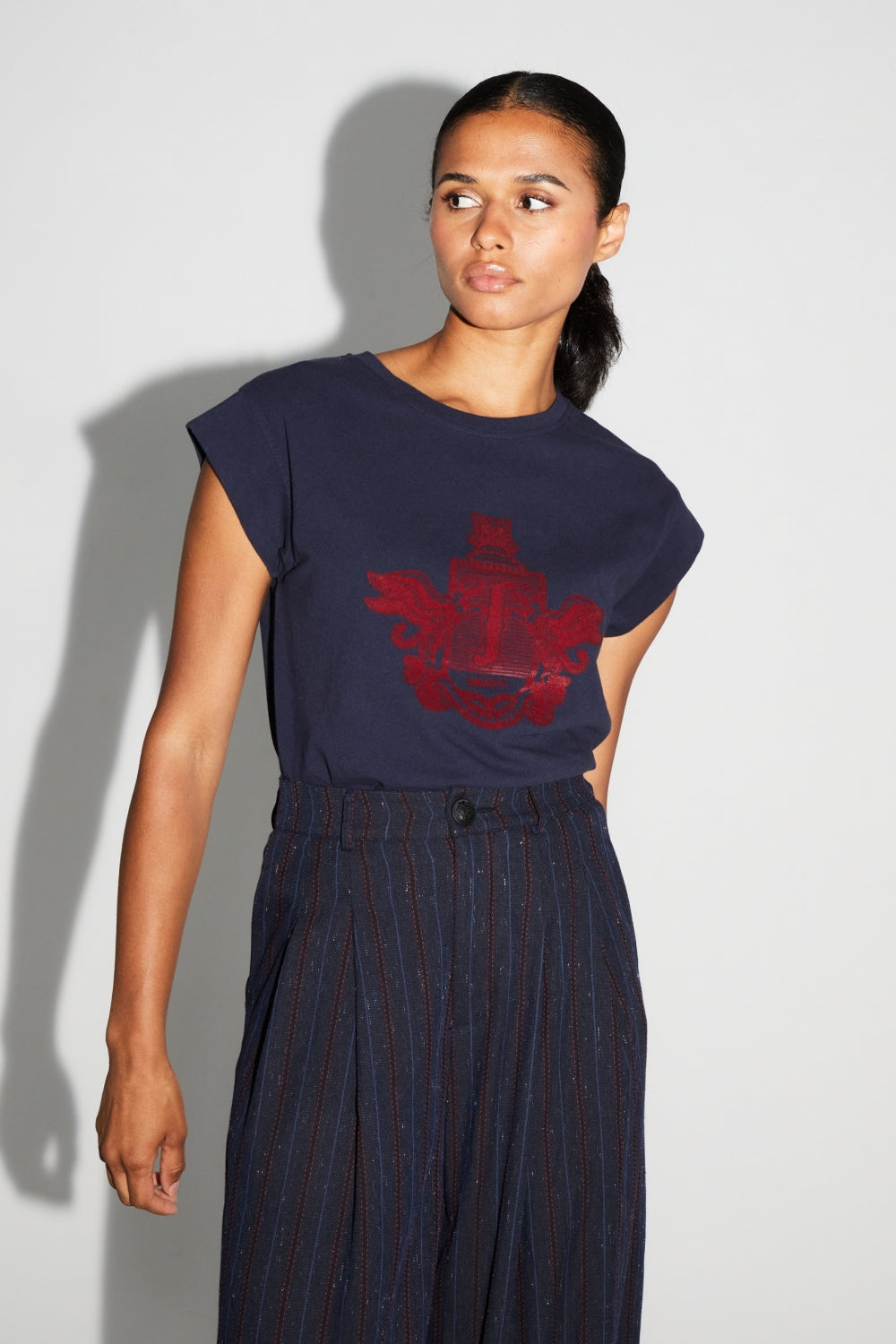 IMPREVU J Navy Robbie Tshirt