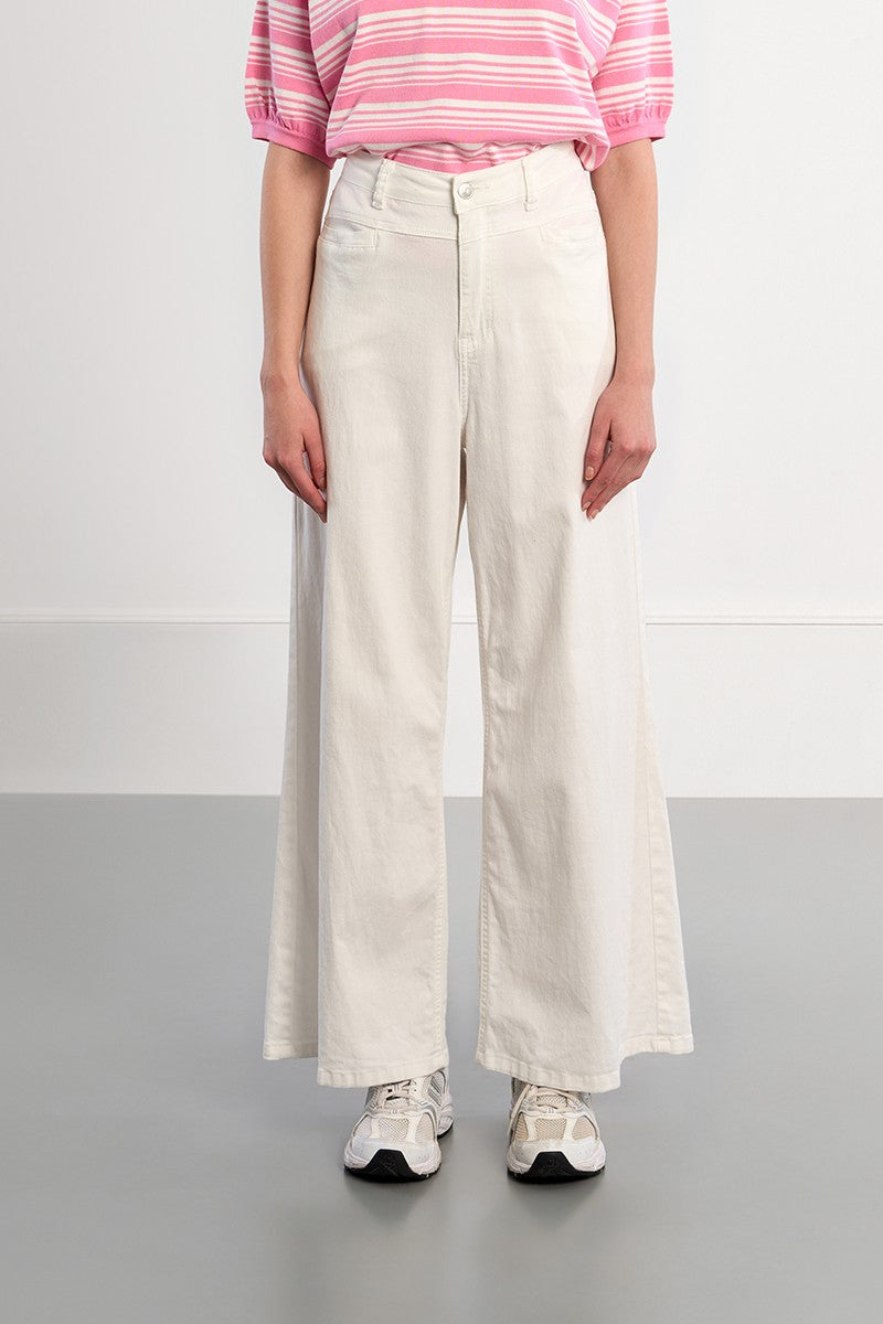 Lili Sidonio White Wide Flared Jeans